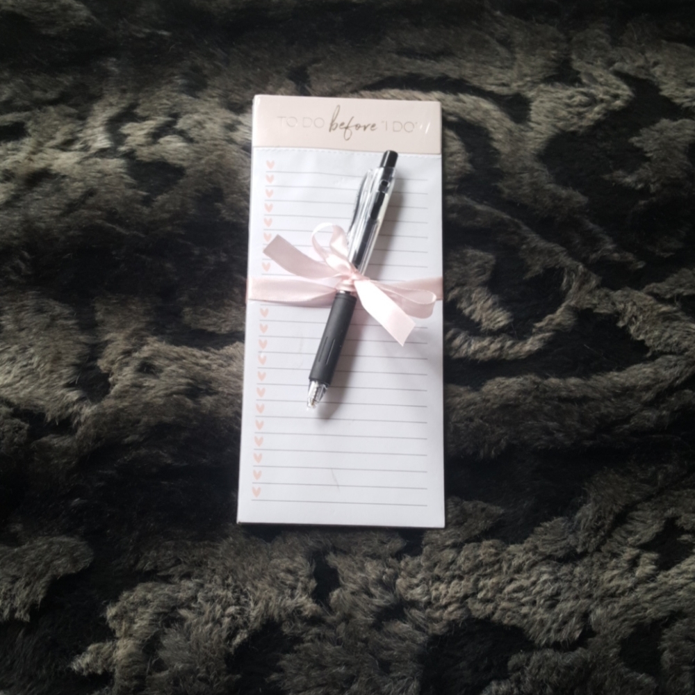 "TO DO before I DO" magnetic note pad. Nwt